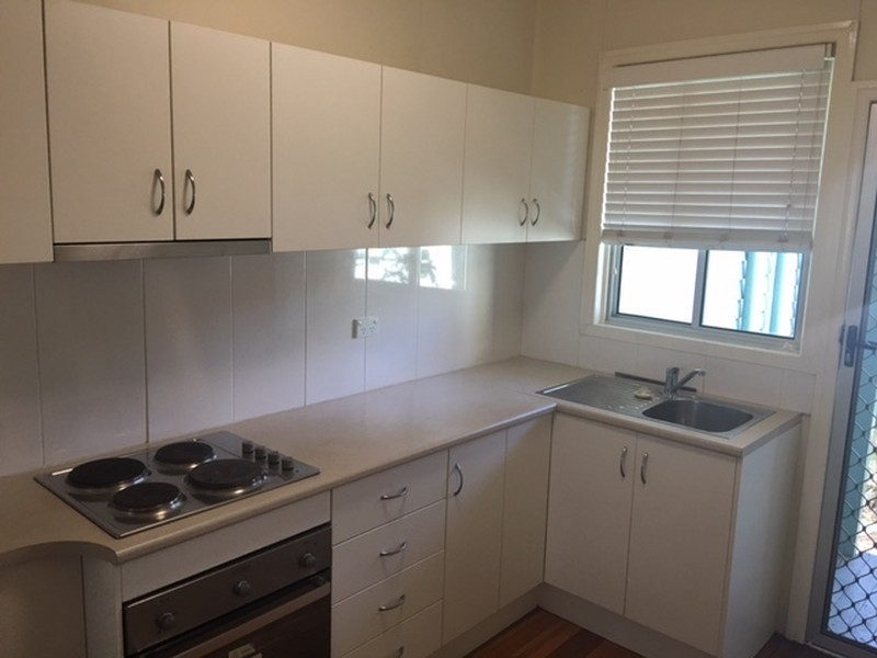 11 Grosvenor Street, Yeerongpilly QLD 4105