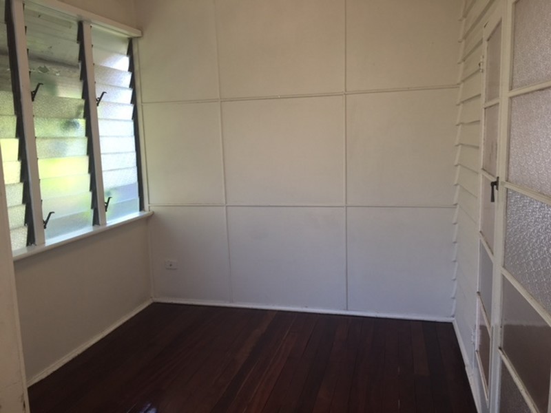 11 Grosvenor Street, Yeerongpilly QLD 4105