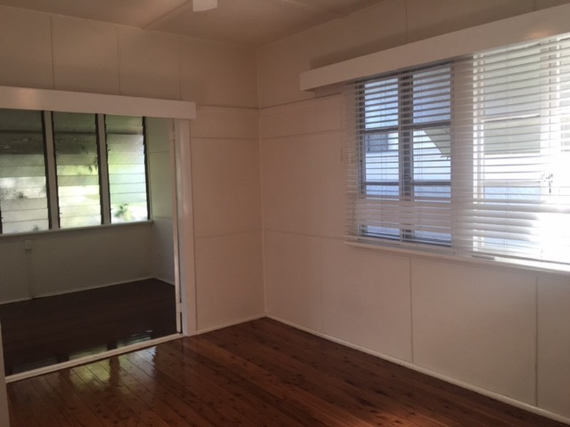 11 Grosvenor Street, Yeerongpilly QLD 4105