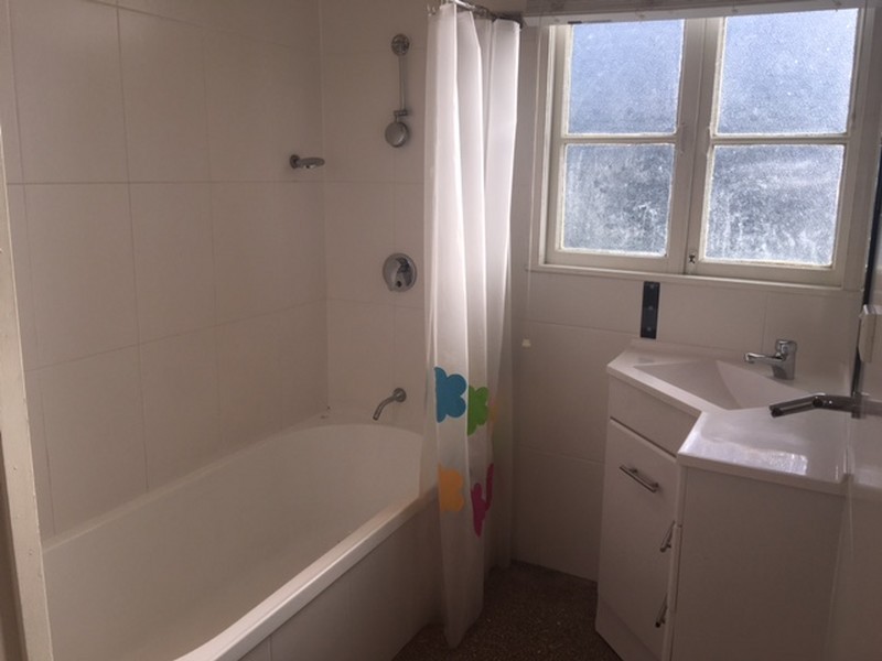 11 Grosvenor Street, Yeerongpilly QLD 4105