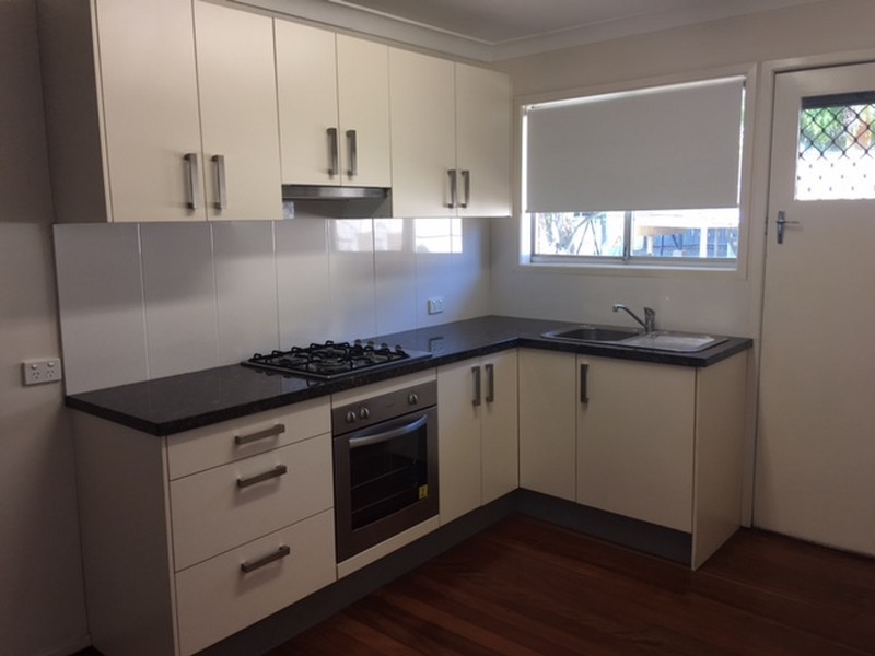 2/16 Thorpe Street, Balmoral QLD 4171