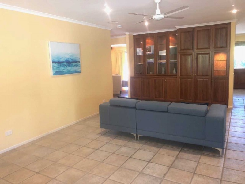 33 Lather Road, Bellbowrie QLD 4070
