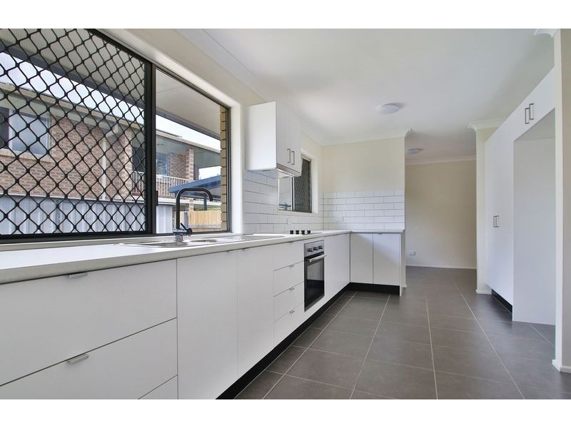 42 Collingwood Drive, Collingwood Park QLD 4301