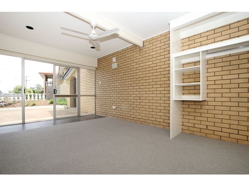 42 Collingwood Drive, Collingwood Park QLD 4301