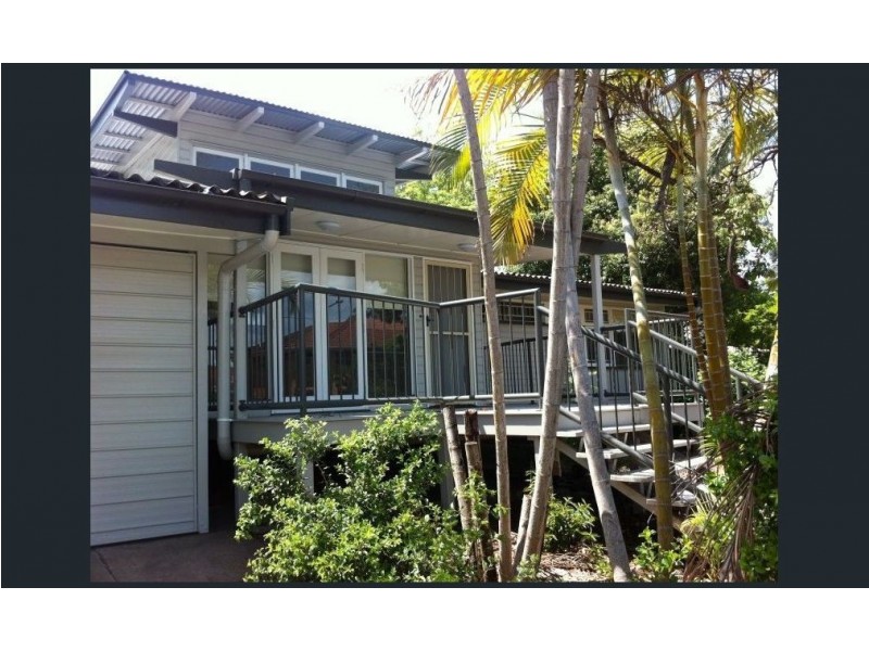 71 Upland Street, St Lucia QLD 4067