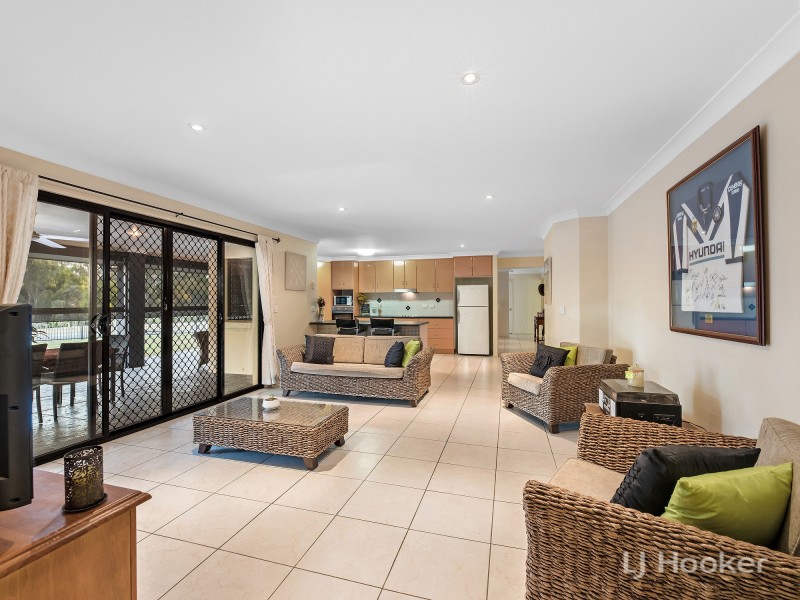 7 Dannika Way, Deebing Heights QLD 4306