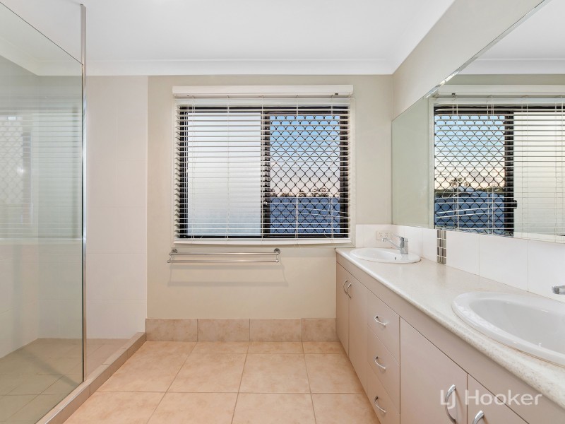 7 Dannika Way, Deebing Heights QLD 4306