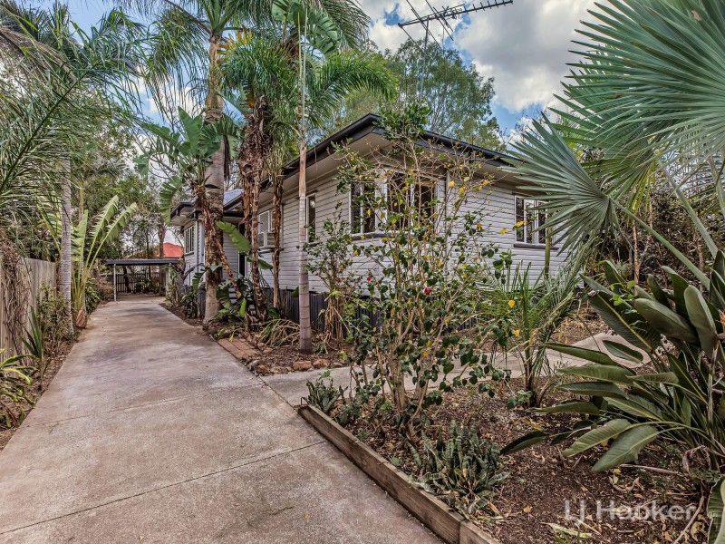 2 Crescent Street, Leichhardt QLD 4305