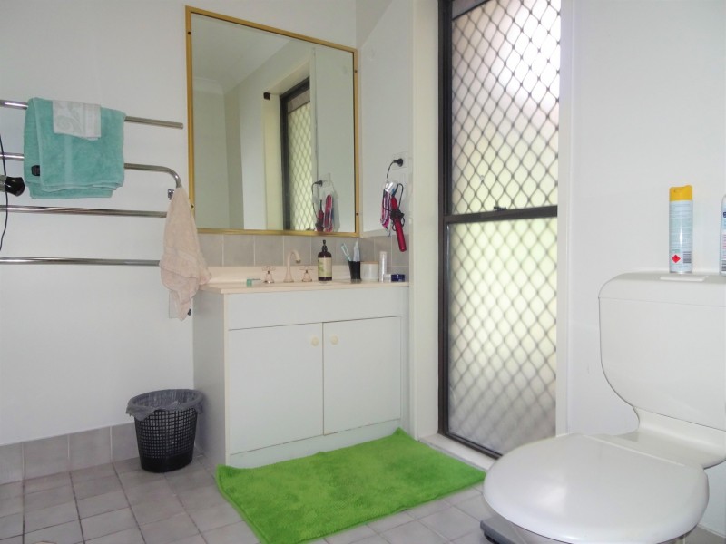 2 Okra Place, Bellbowrie QLD 4070