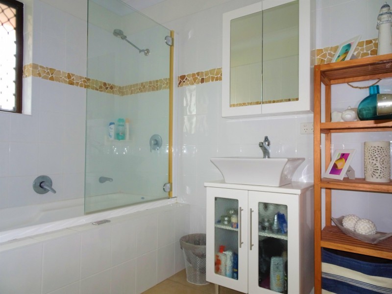 2 Okra Place, Bellbowrie QLD 4070