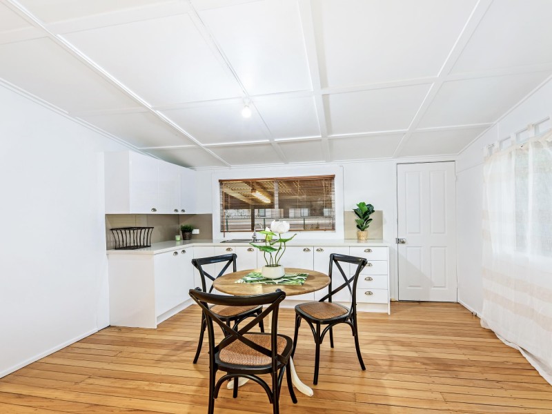 11 William Street, Bundamba QLD 4304