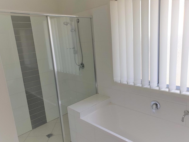 2 Brindabella Close, Brassall QLD 4305