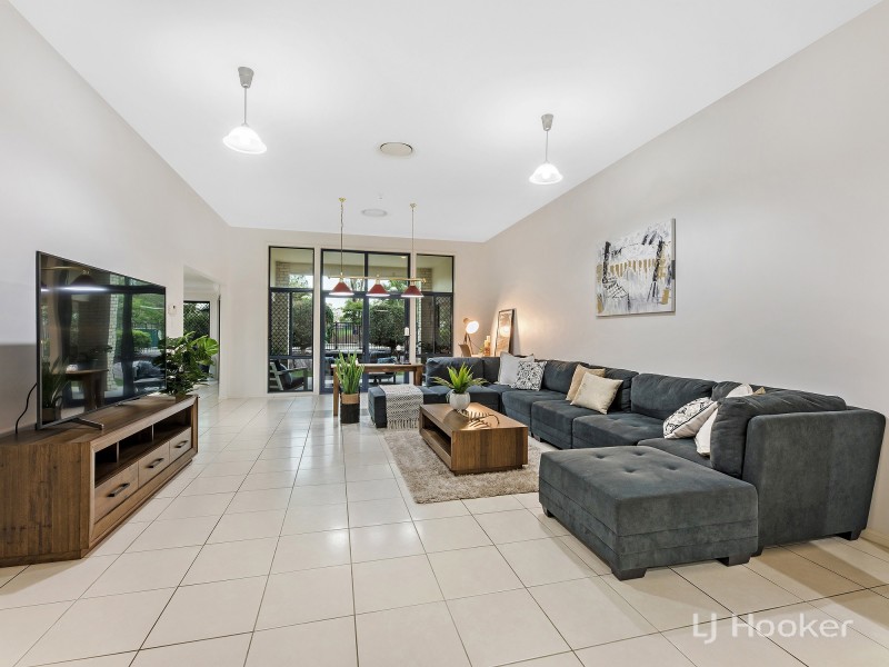 119 Poplar St, Walloon QLD 4306