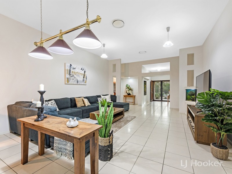 119 Poplar St, Walloon QLD 4306