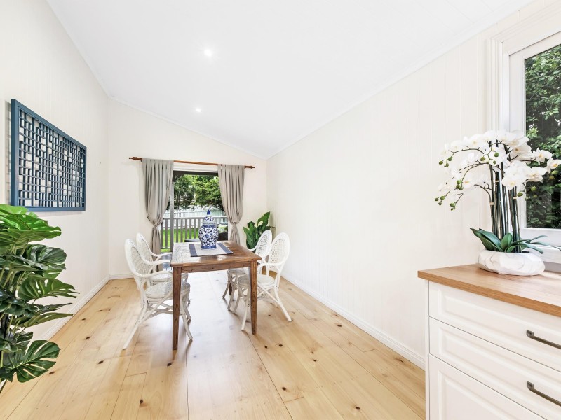 139 Blackstone Road, Silkstone QLD 4304