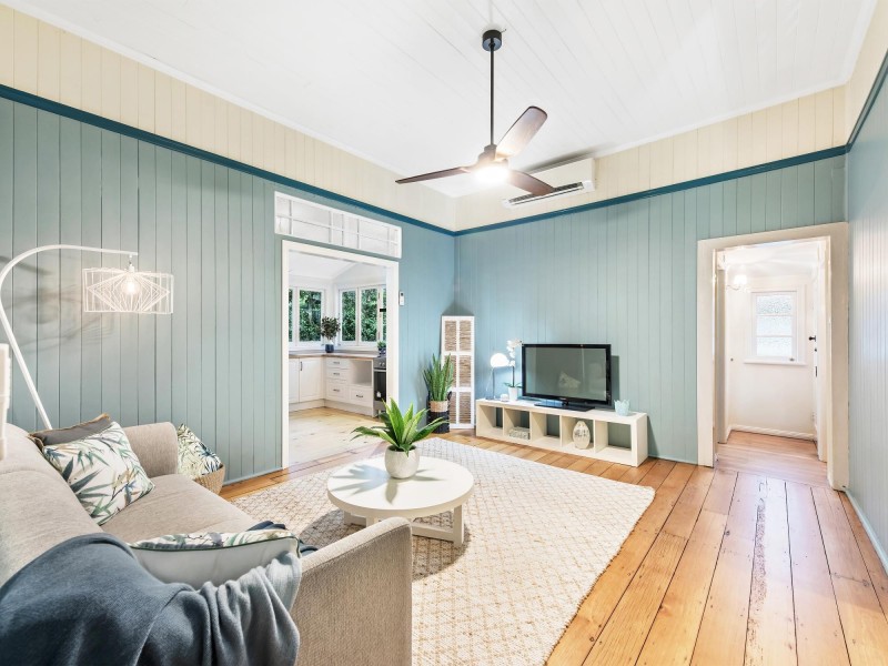 139 Blackstone Road, Silkstone QLD 4304