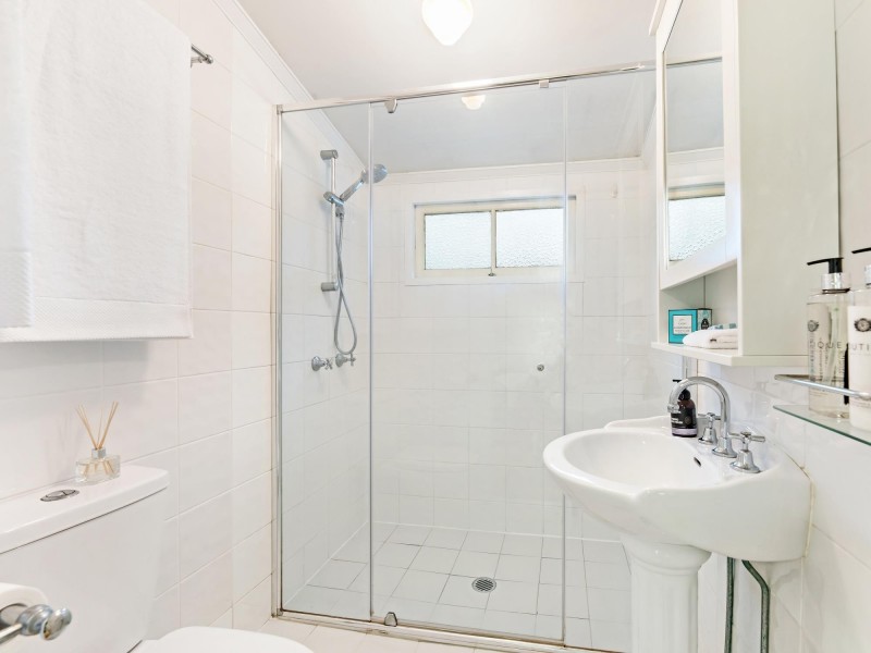 139 Blackstone Road, Silkstone QLD 4304