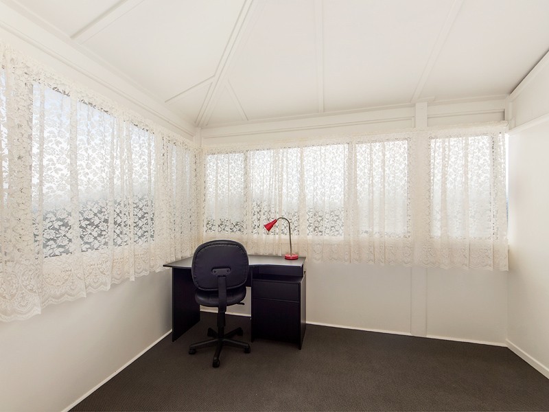 95 Cemetery Road, Raceview QLD 4305