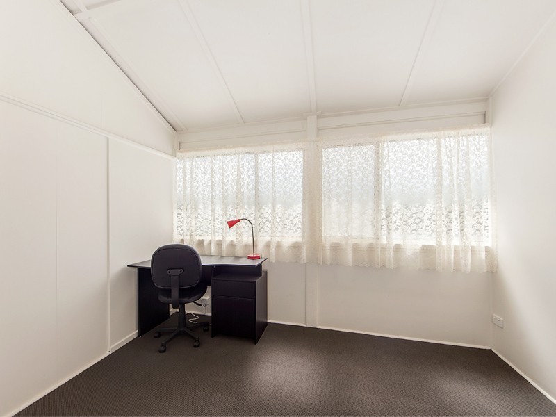 95 Cemetery Road, Raceview QLD 4305