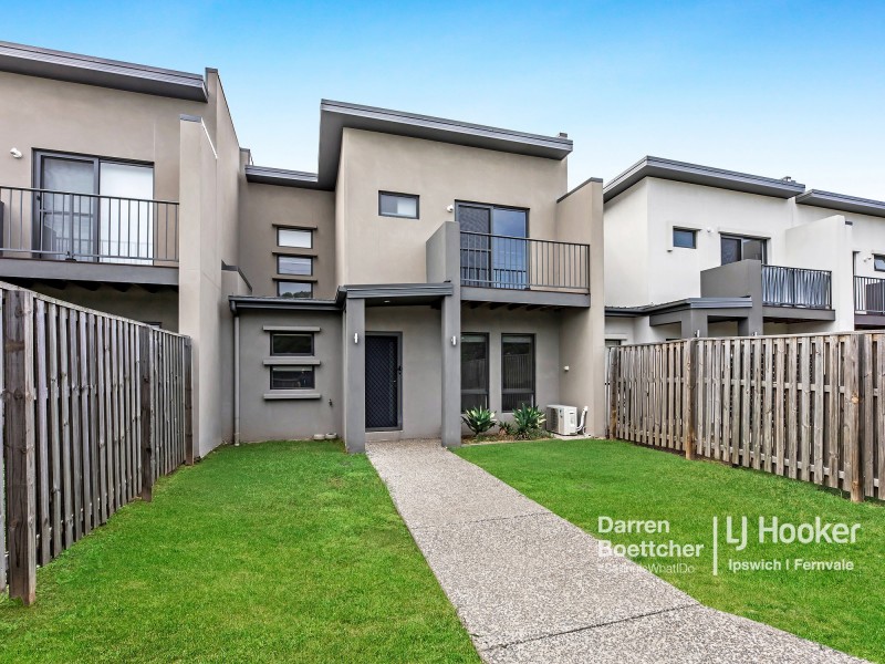 20 Napier Circuit, Silkstone QLD 4304