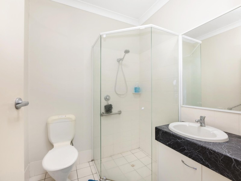 5/33 Law Street South, Redbank QLD 4301