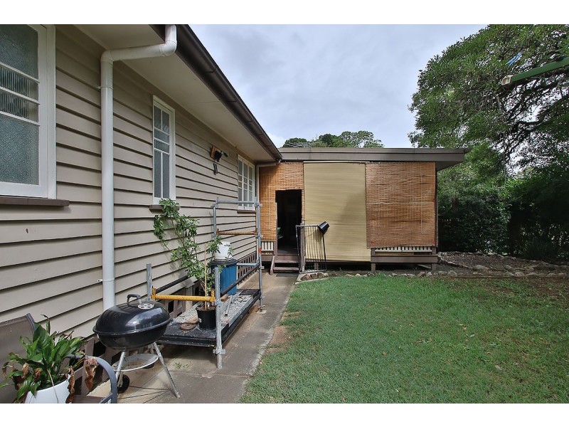 5 Bognuda Street, Bundamba QLD 4304