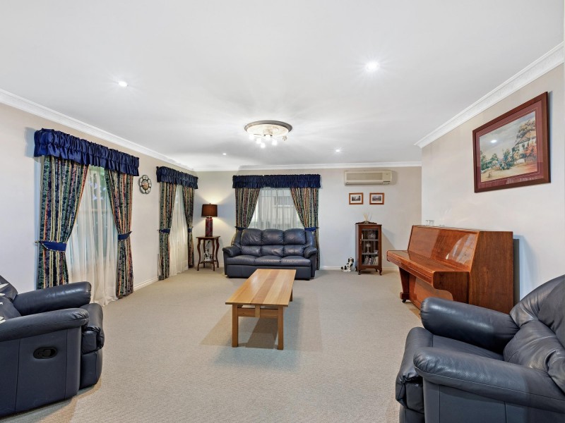 72 Cothill Road, Silkstone QLD 4304