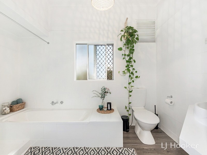 42 Stephenson Street, Coalfalls QLD 4305