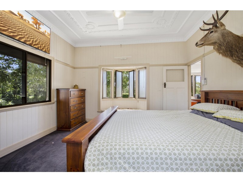 369 Fernvale Road, Fairney View QLD 4306