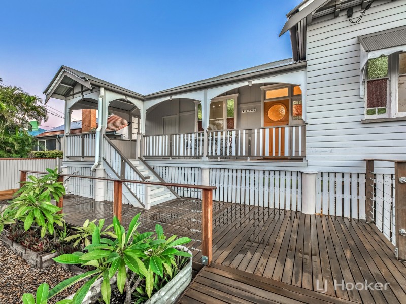 143 Blackstone Road, Silkstone QLD 4304