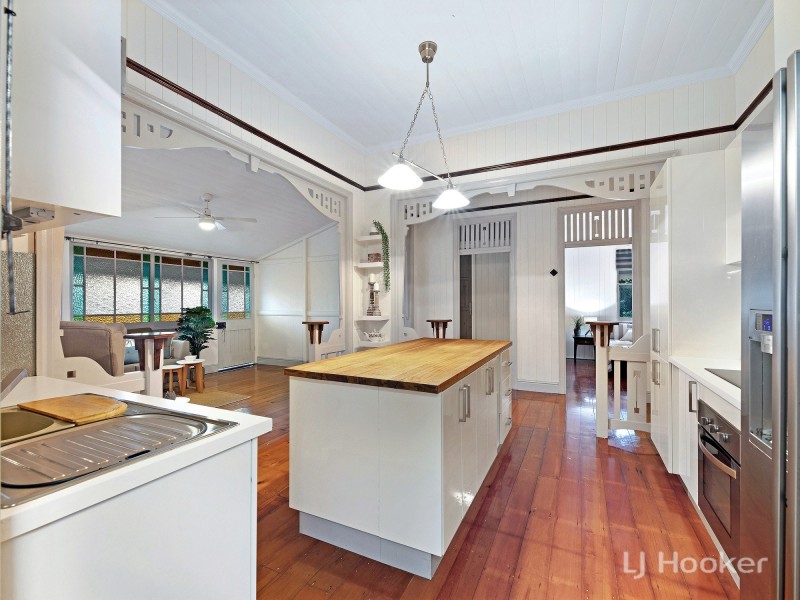 143 Blackstone Road, Silkstone QLD 4304