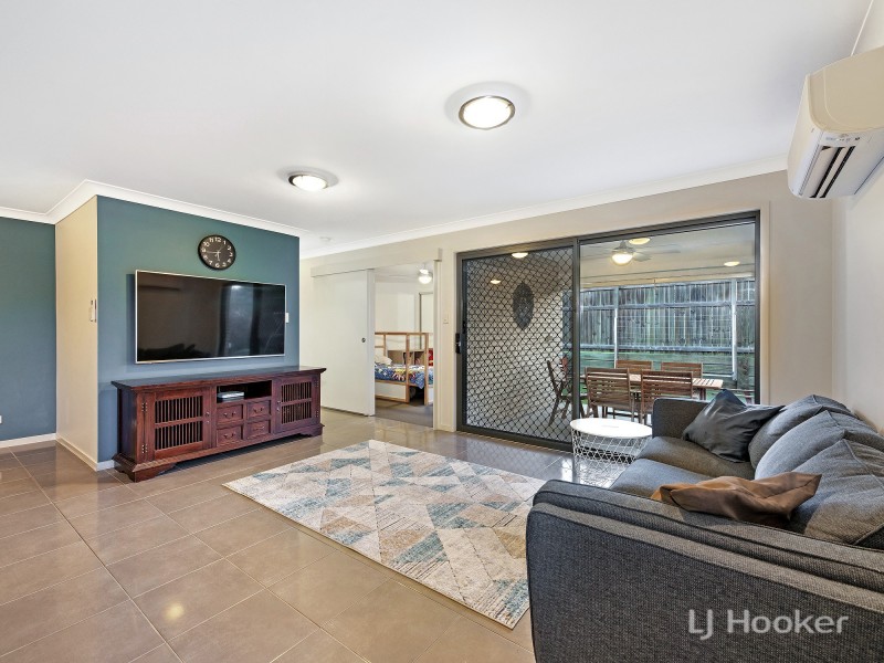 8 Bottlebrush Drive, Deebing Heights QLD 4306