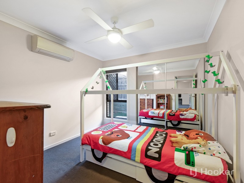 8 Bottlebrush Drive, Deebing Heights QLD 4306