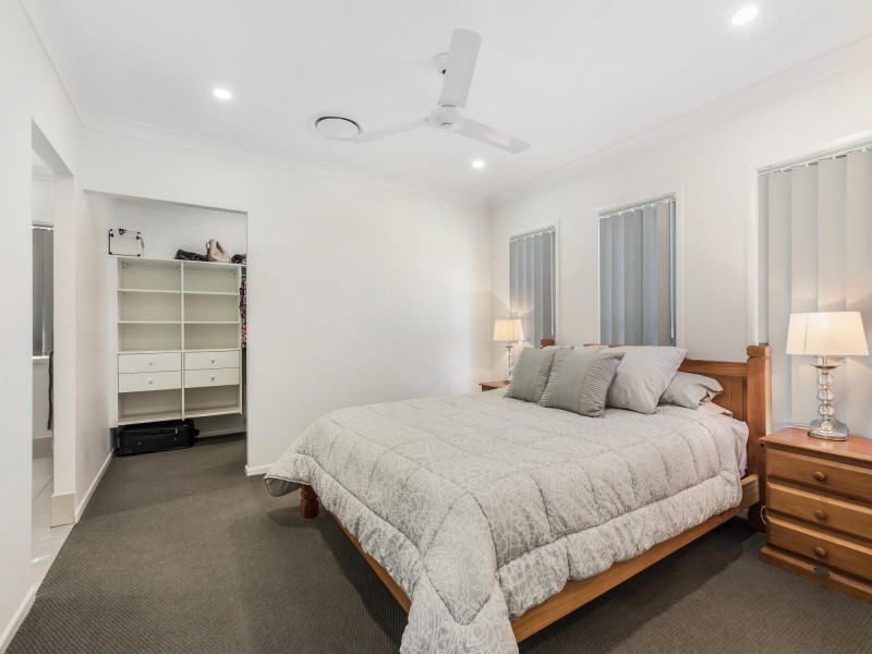 8 Mary Crescent, Rosewood QLD 4340