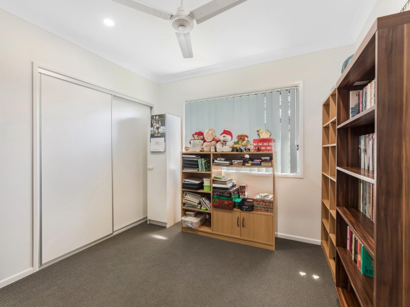 8 Mary Crescent, Rosewood QLD 4340