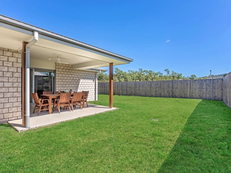 8 Mary Crescent, Rosewood QLD 4340