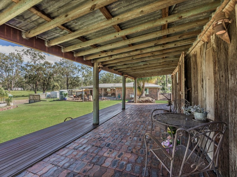 129 Adelong Avenue, Thagoona QLD 4306