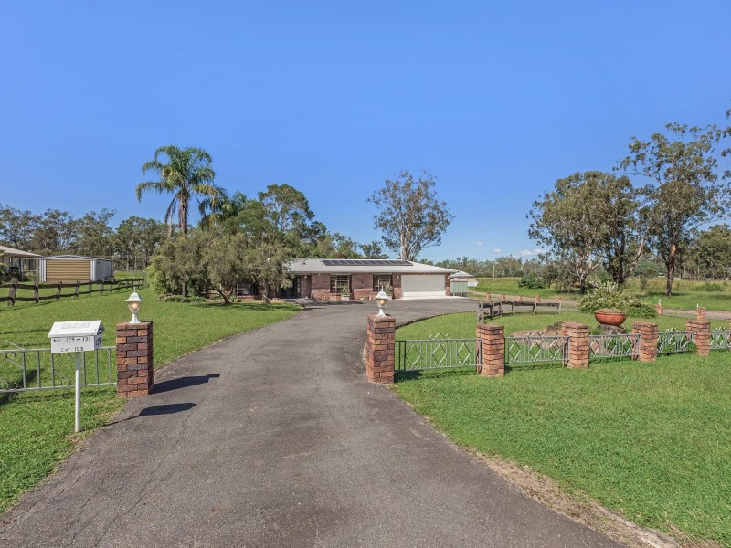 129 Adelong Avenue, Thagoona QLD 4306