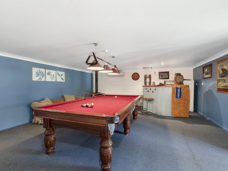 129 Adelong Avenue, Thagoona QLD 4306