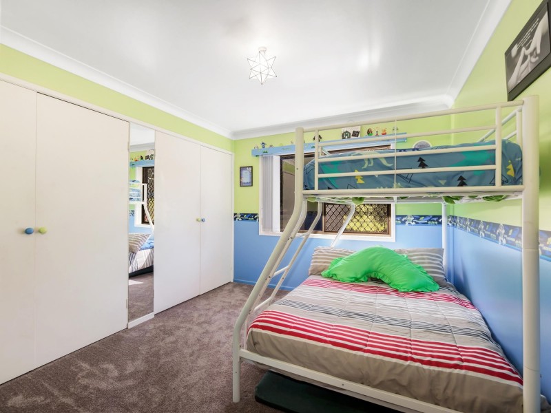 129 Adelong Avenue, Thagoona QLD 4306