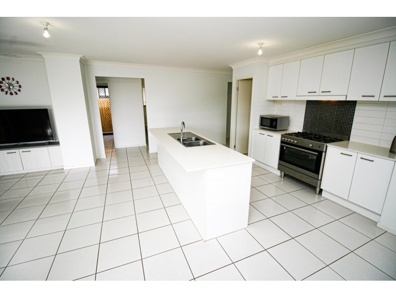 11 Noblewood Crescent, Fernvale QLD 4306