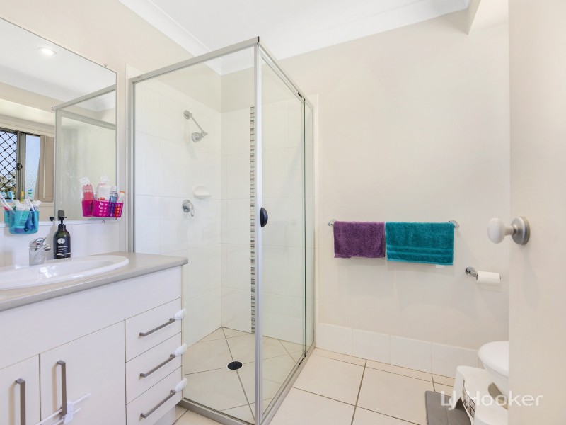 9 Armani Avenue, Wulkuraka QLD 4305