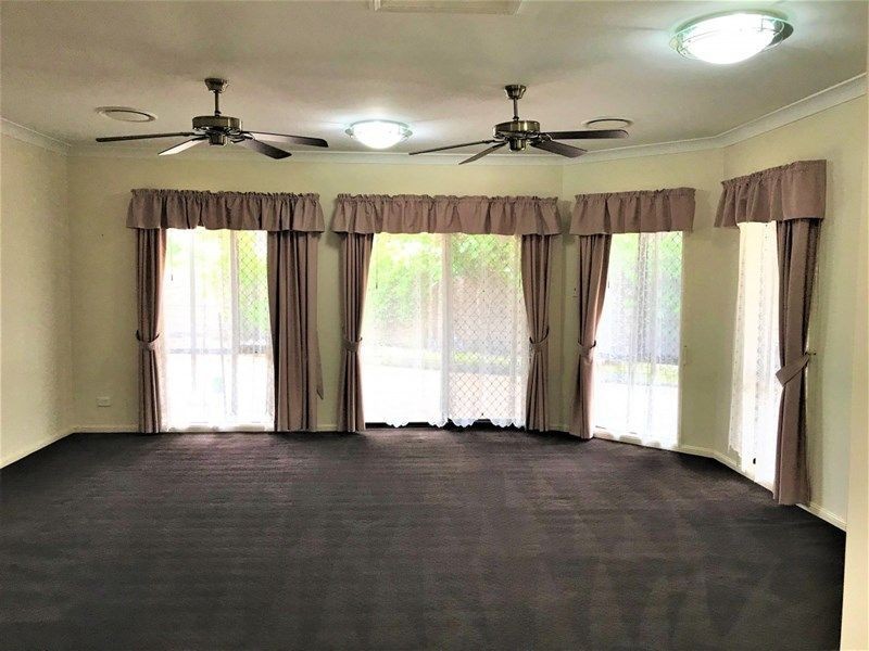 5 Coopers Close, Sinnamon Park QLD 4073