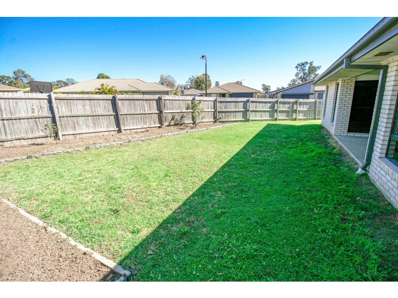 8 Denning Street, Fernvale QLD 4306