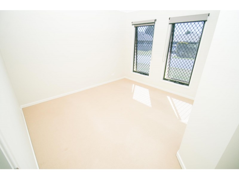 8 Denning Street, Fernvale QLD 4306