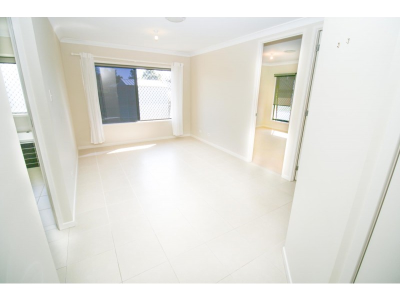 8 Denning Street, Fernvale QLD 4306