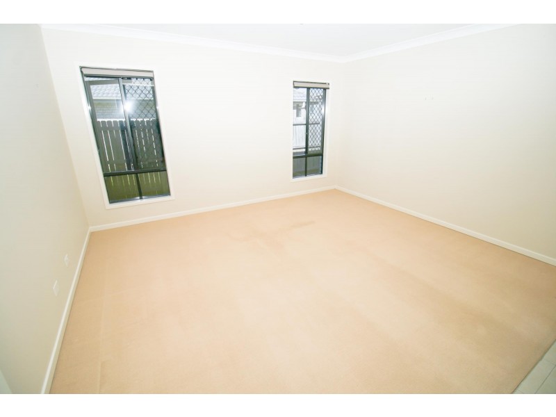 8 Denning Street, Fernvale QLD 4306