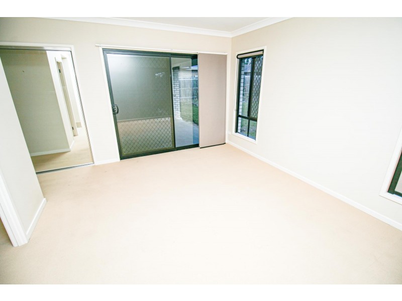 8 Denning Street, Fernvale QLD 4306