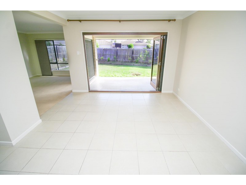 8 Denning Street, Fernvale QLD 4306