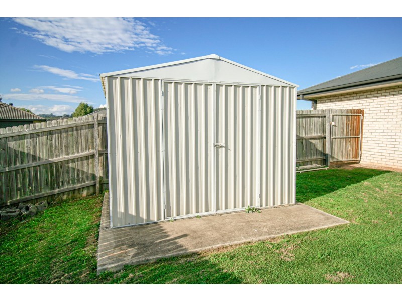 8 Denning Street, Fernvale QLD 4306